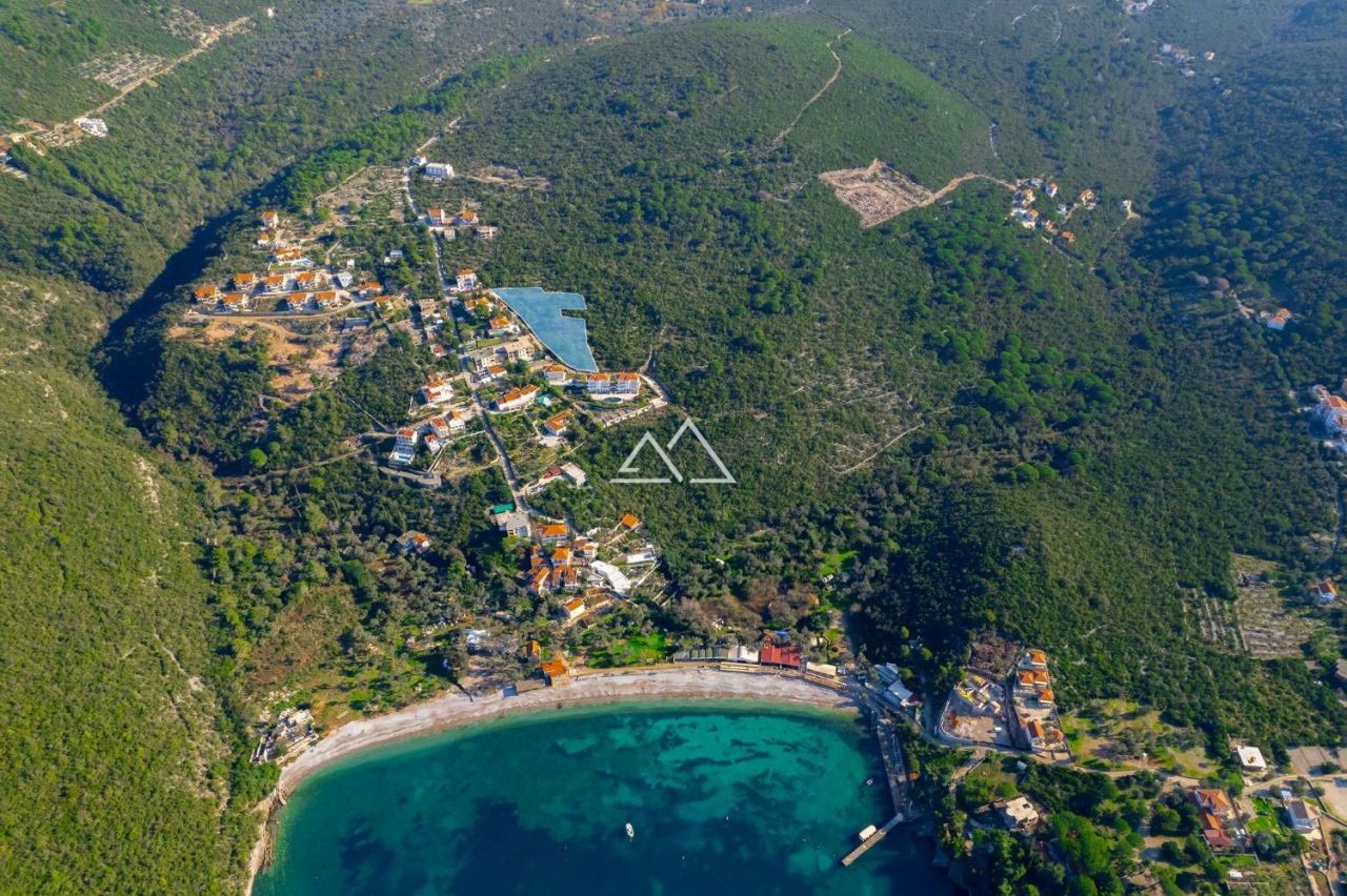 Земля в Жанице, Черногория, 4 556 м² - фото 4