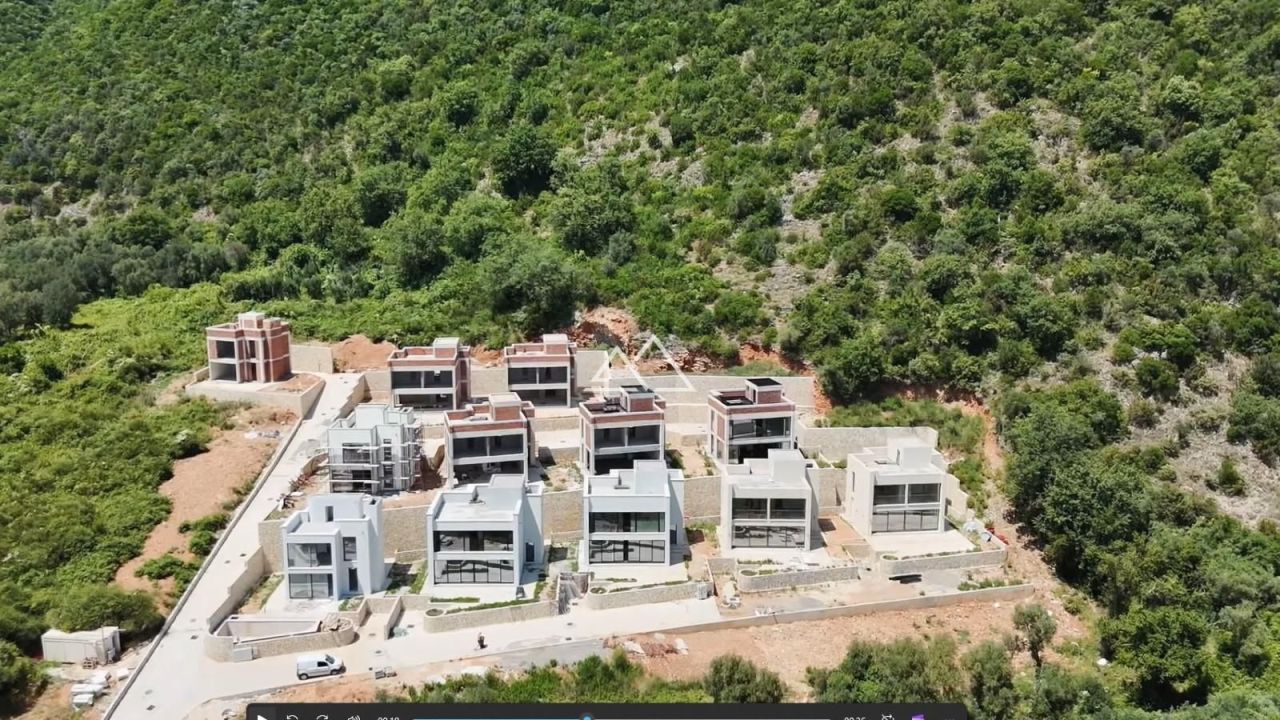 Вилла в Дженовичах, Черногория, 224 м² - фото 4