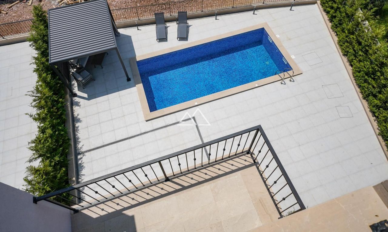 Вилла в Режевичах, Черногория, 223 м² - фото 5