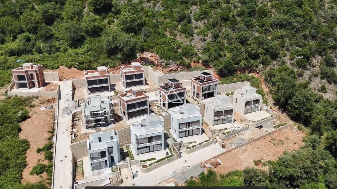 Вилла в Дженовичах, Черногория, 224 м² - фото 5