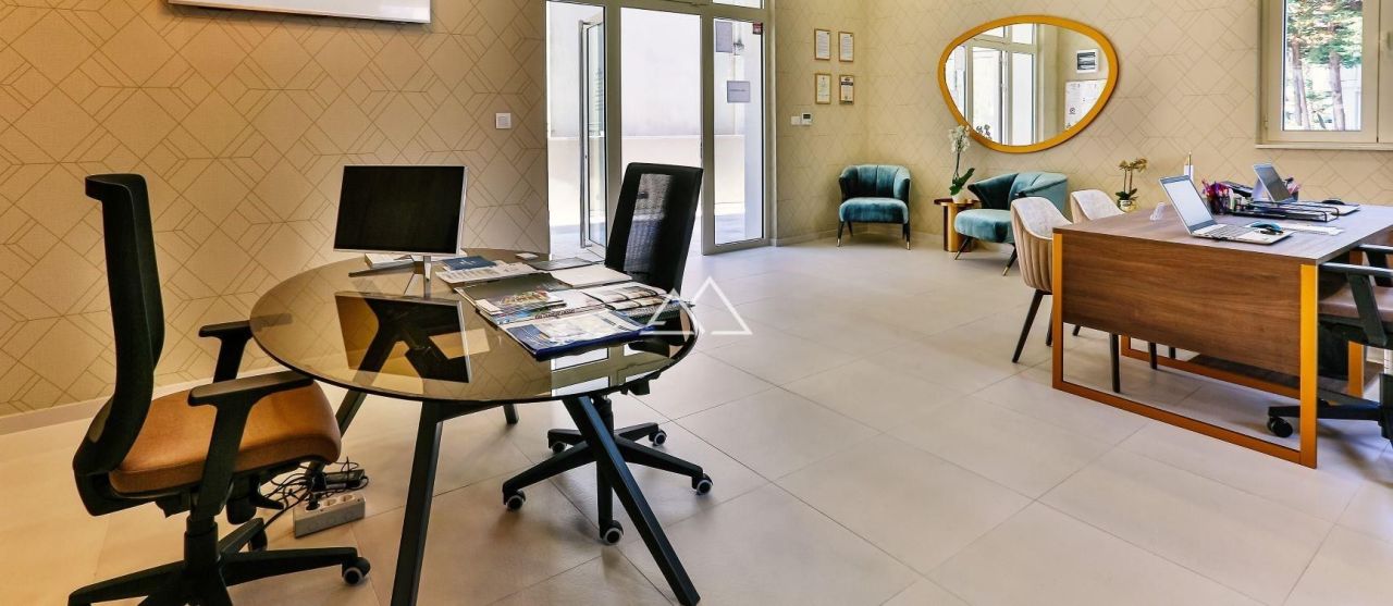 Коммерческая недвижимость в Будве, Черногория, 44 м² - фото 6