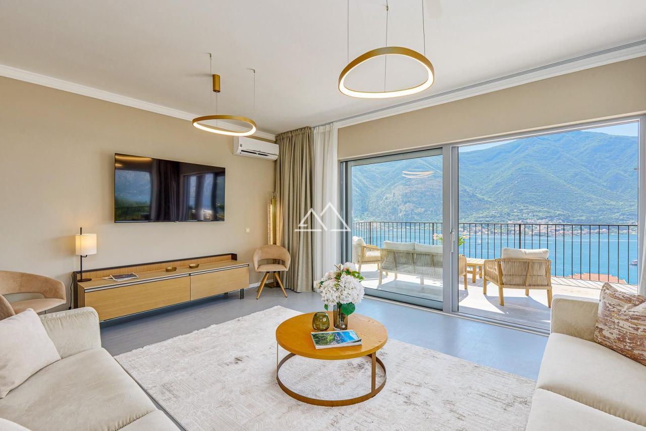 Апартаменты в Доброте, Черногория, 158 м² - фото 6