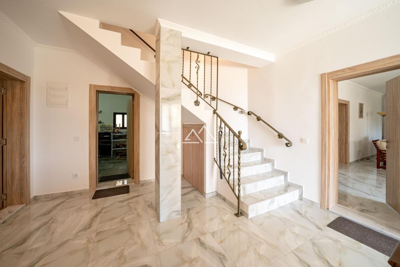 Вилла Херцег Нови, Черногория, 360 м² - фото 7