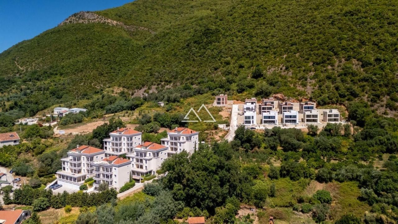 Вилла в Дженовичах, Черногория, 224 м² - фото 8