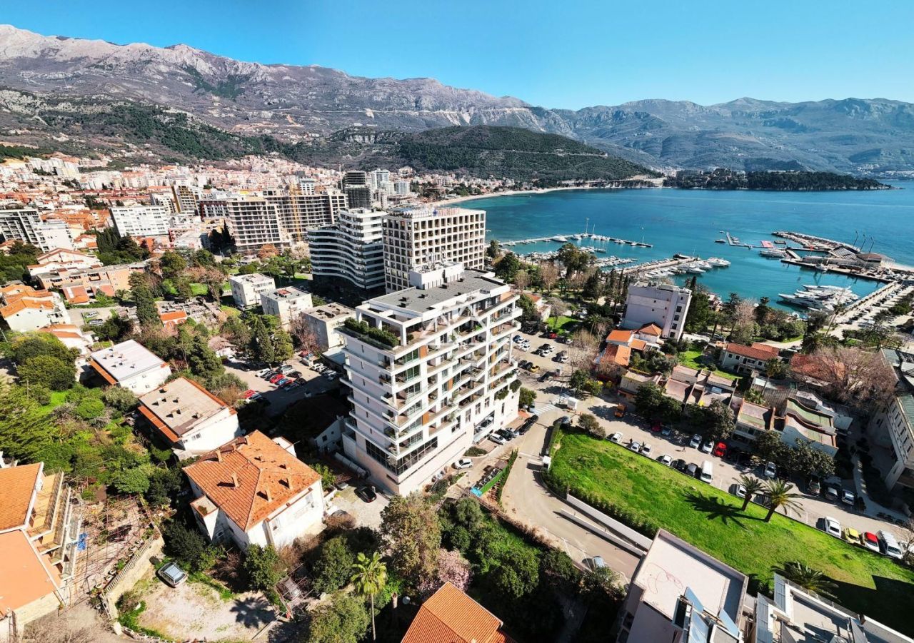 Коммерческая недвижимость в Будве, Черногория, 735 м² - фото 8