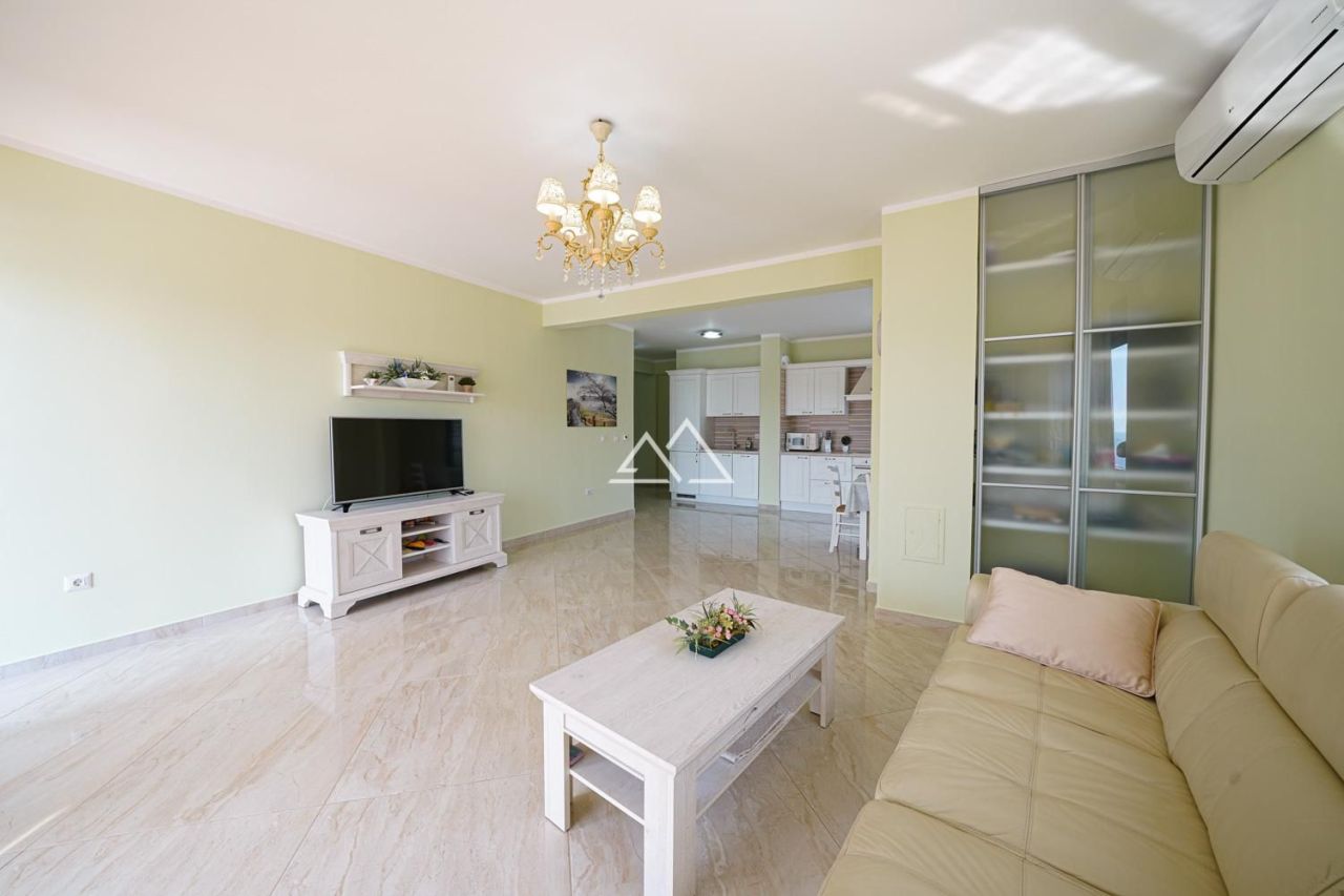 Апартаменты в Добра Воде, Черногория, 242 м² - фото 9