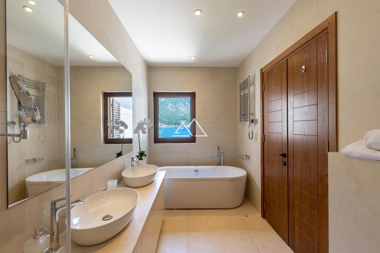 Вилла в Доброте, Черногория, 193 м² - фото 10