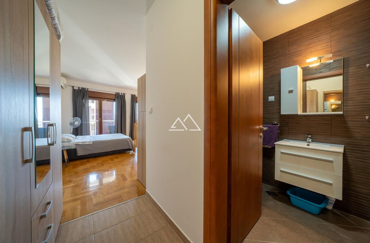 Апартаменты в Бечичи, Черногория, 45 м² - фото 11