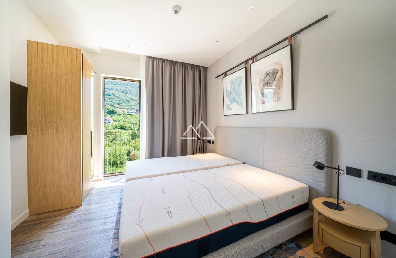 Апартаменты в Тивате, Черногория, 91 м² - фото 11