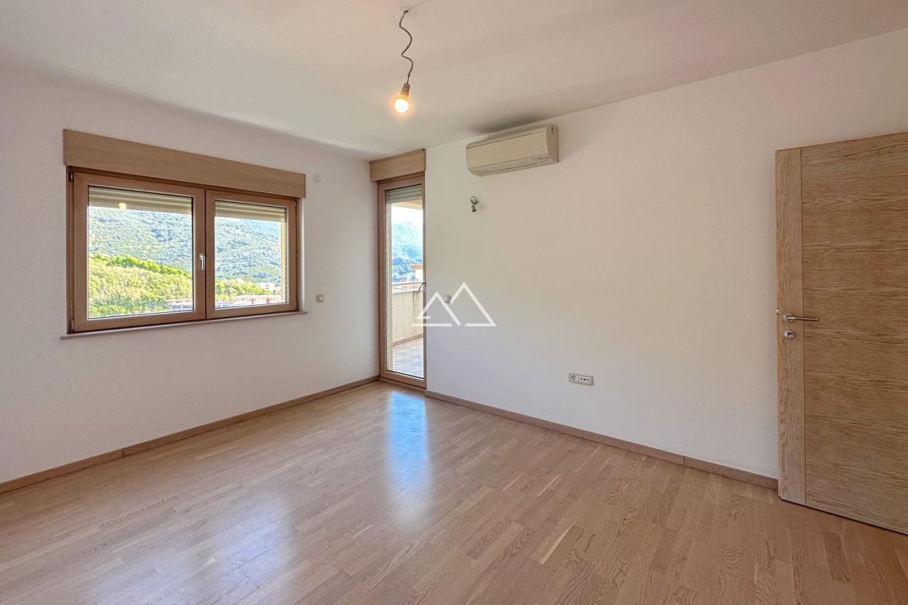 Апартаменты в Бечичи, Черногория, 106 м² - фото 11