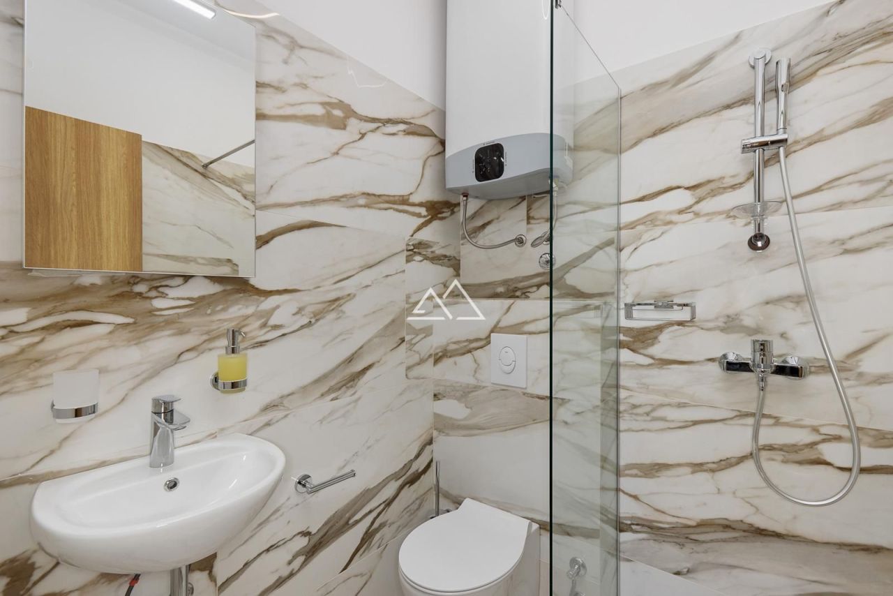 Апартаменты в Доброте, Черногория, 158 м² - фото 13