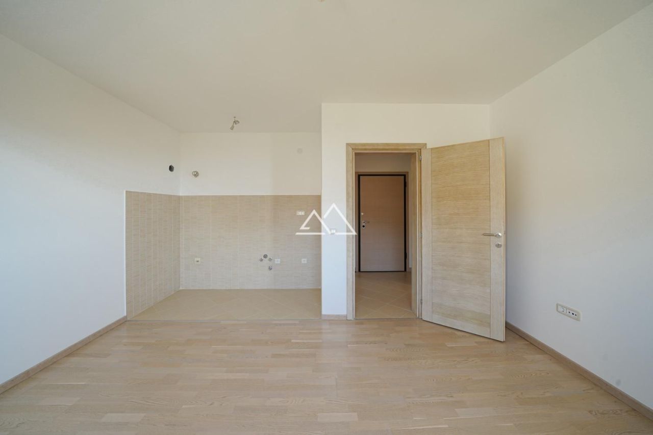 Апартаменты в Бечичи, Черногория, 45 м² - фото 13