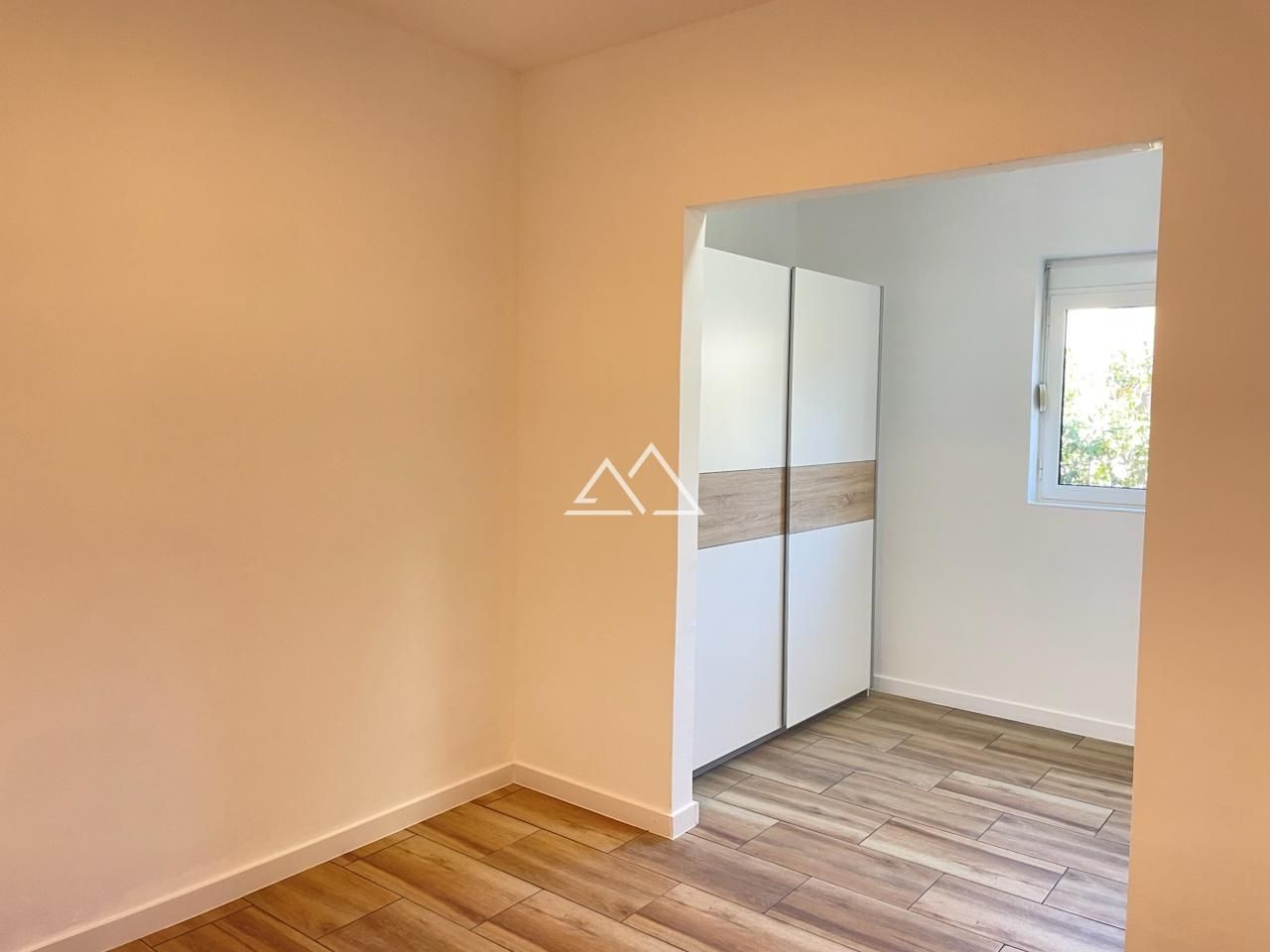 Вилла в Тивате, Черногория, 118 м² - фото 14