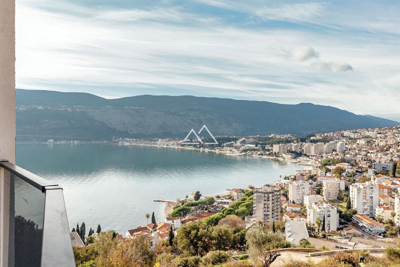 Апартаменты Херцег Нови, Черногория, 122 м² - фото 16