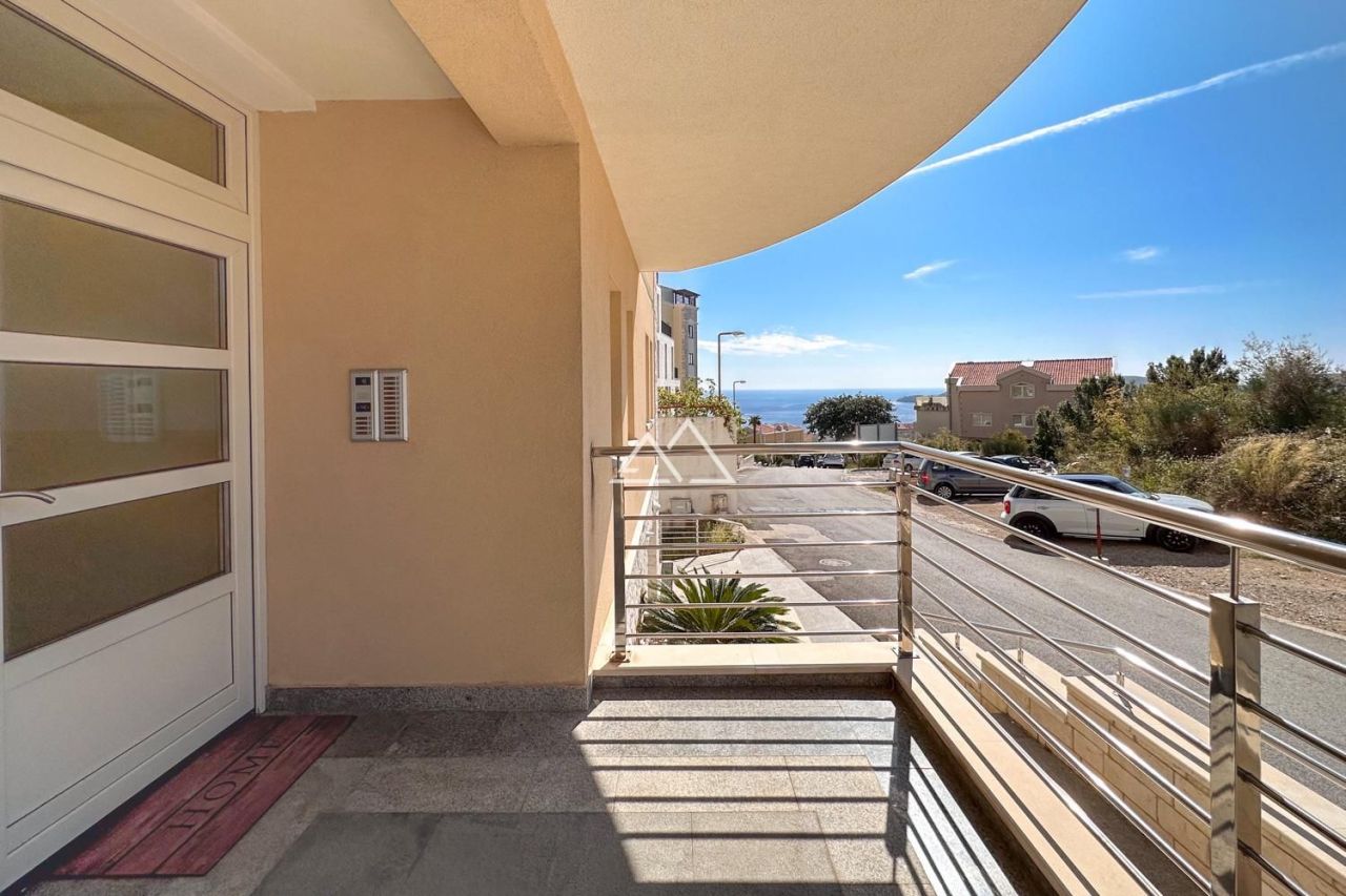 Апартаменты в Бечичи, Черногория, 45 м² - фото 17