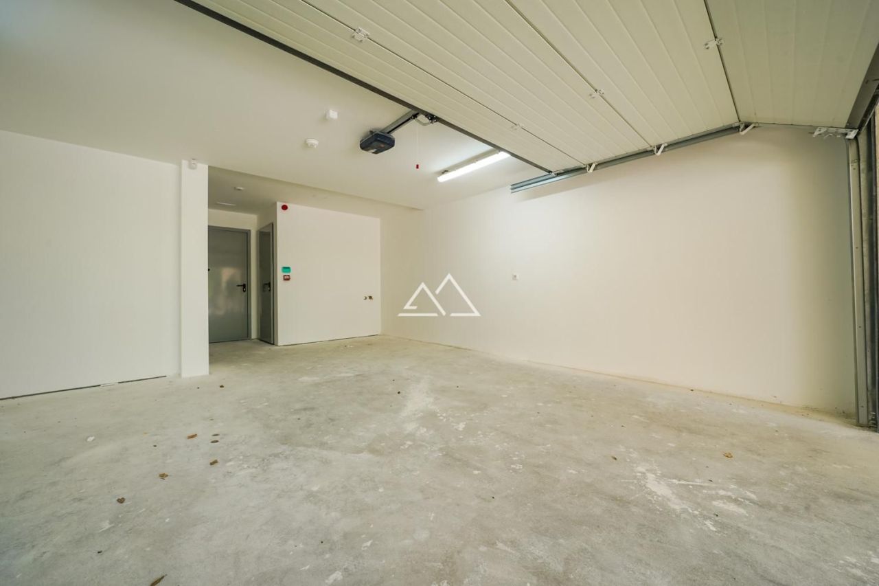 Вилла в Тивате, Черногория, 286 м² - фото 17