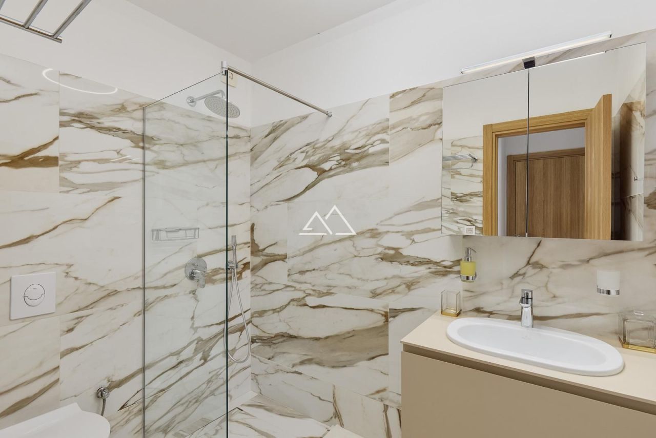 Апартаменты в Доброте, Черногория, 158 м² - фото 19