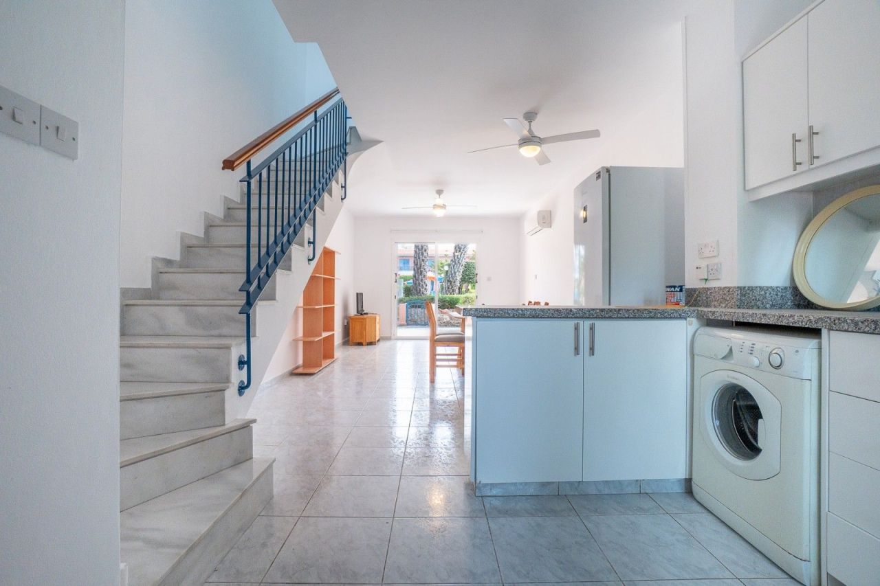 Таунхаус в Пафосе, Кипр, 80 м² - фото 8