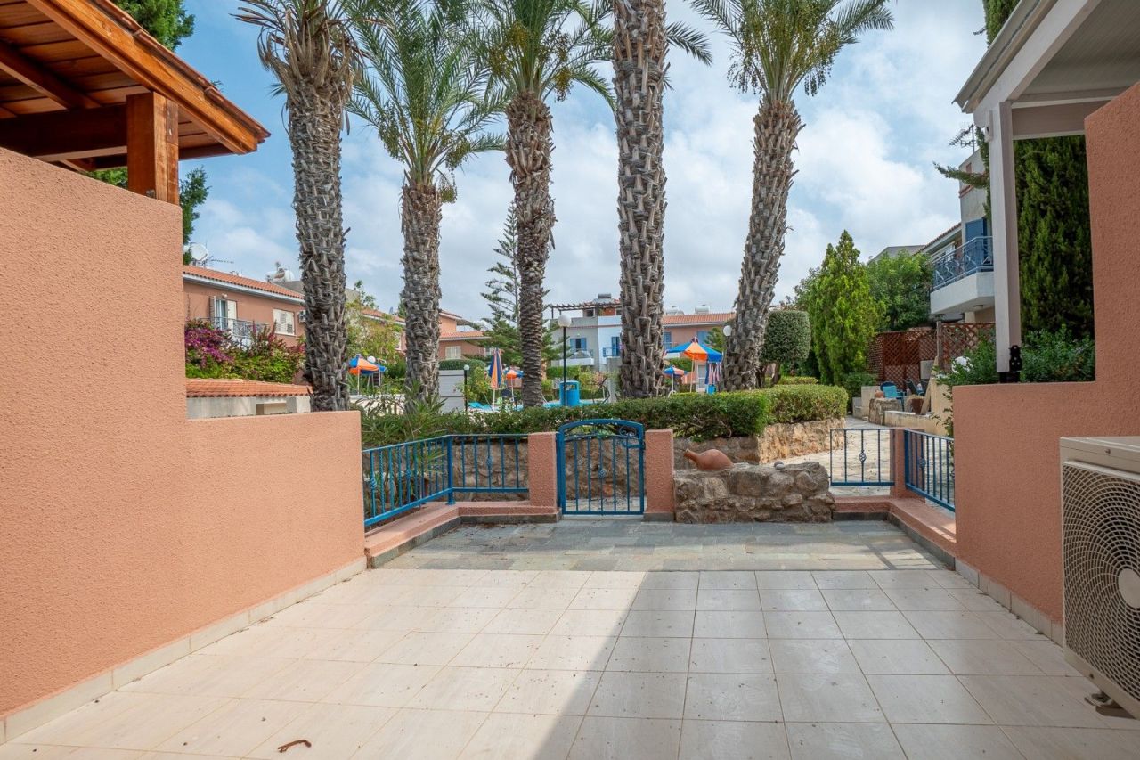 Таунхаус в Пафосе, Кипр, 80 м² - фото 15