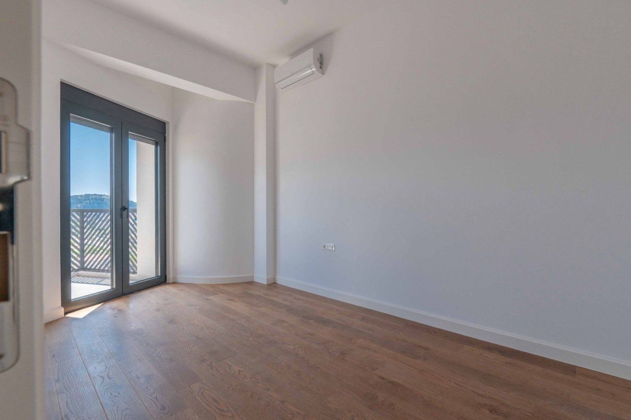 Апартаменты в Баре, Черногория, 120 м² - фото 16