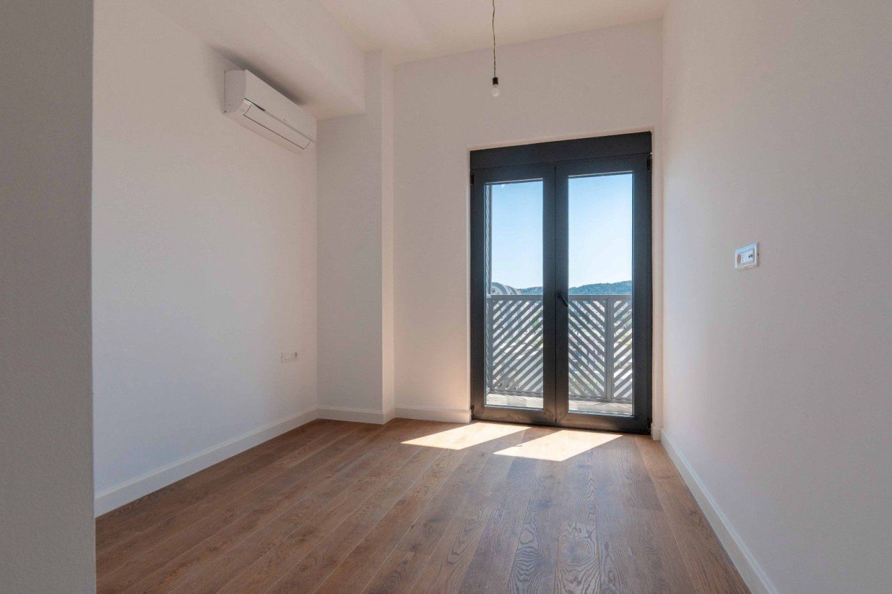 Апартаменты в Баре, Черногория, 120 м² - фото 18