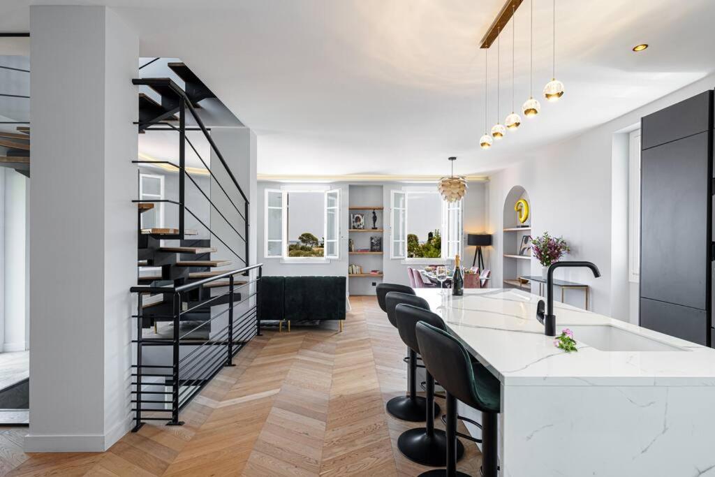 Вилла в Сен-Жан-Кап-Ферра, Франция, 220 м² - фото 1