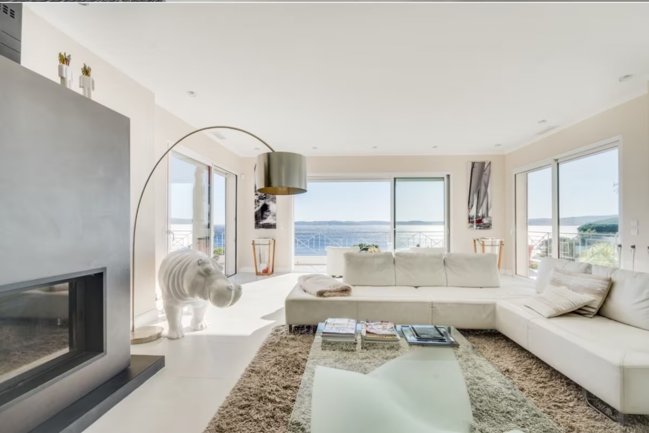 Вилла в Сен-Максиме, Франция, 400 м² - фото 1