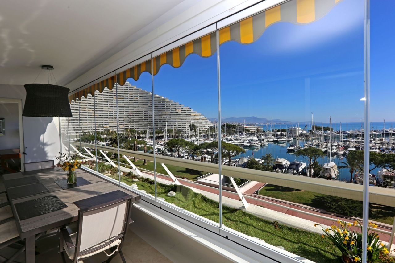 Апартаменты в Вильнёв-Лубе, Франция, 80 м² - фото 1