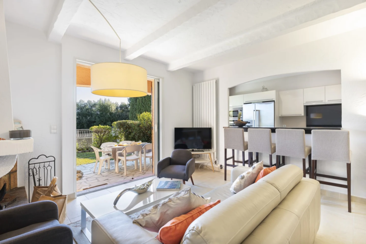 Вилла в Вильнёв-Лубе, Франция, 90 м² - фото 1