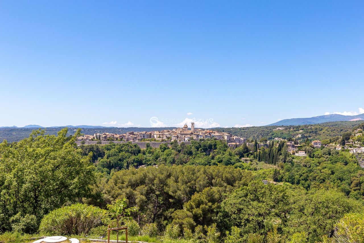 Вилла в Сен-Поль-де-Ванс, Франция, 350 м² - фото 2