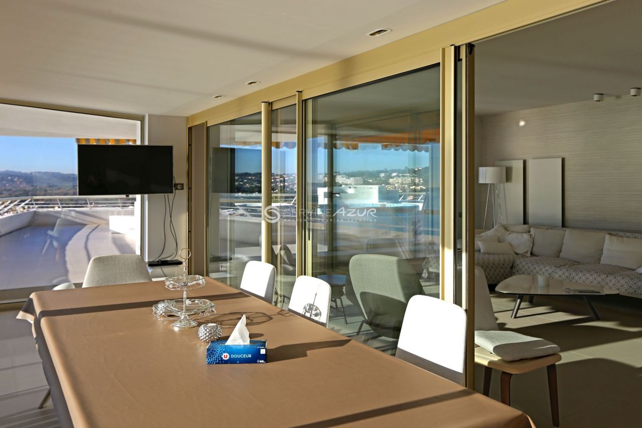 Апартаменты в Вильнёв-Лубе, Франция, 130 м² - фото 3