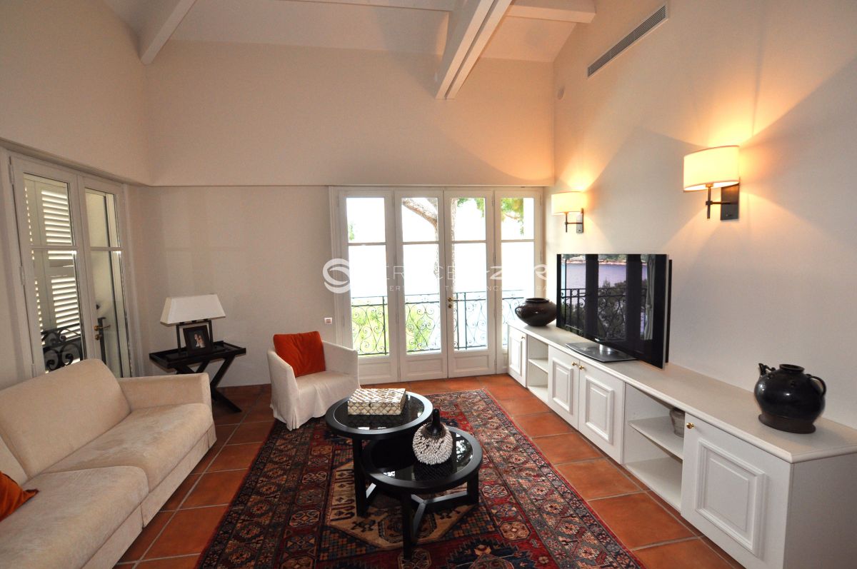 Вилла в Сен-Жан-Кап-Ферра, Франция, 300 м² - фото 3