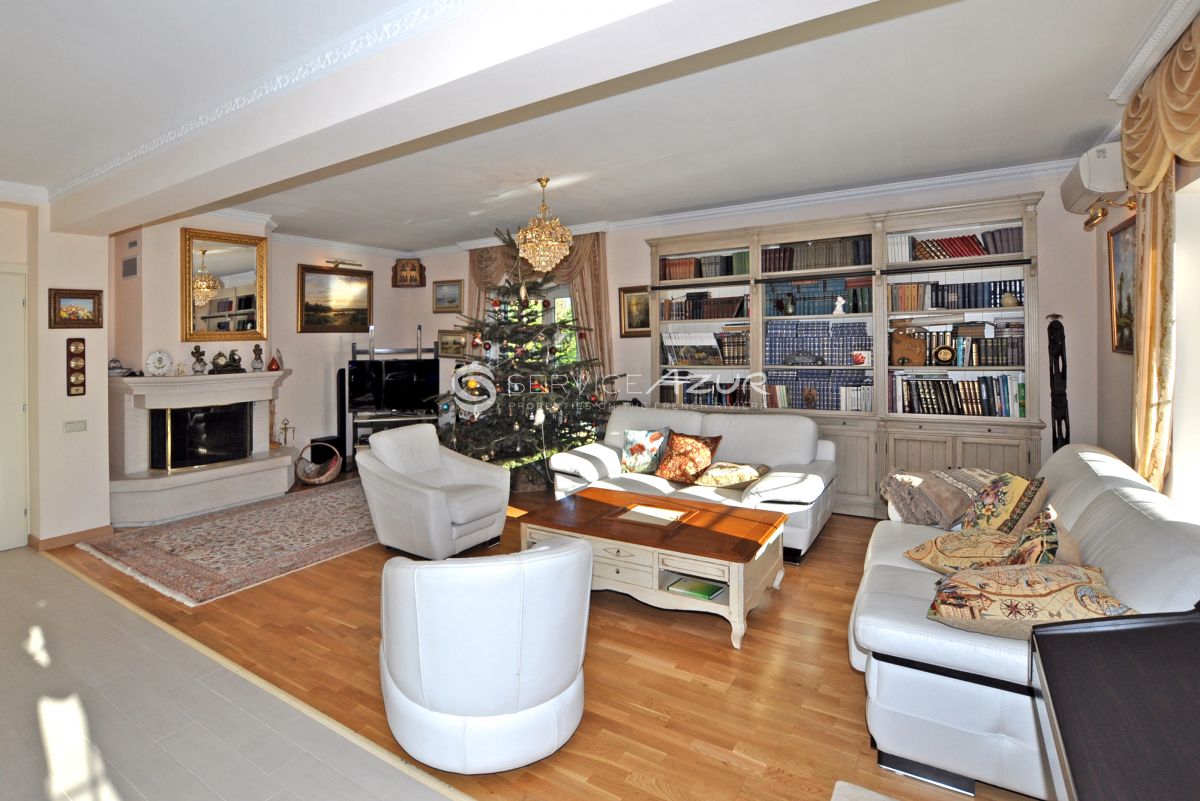 Вилла в Сен-Поль-де-Ванс, Франция, 350 м² - фото 4