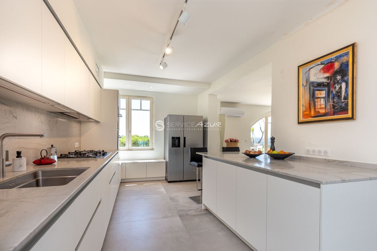 Вилла в Сен-Поль-де-Ванс, Франция, 350 м² - фото 6