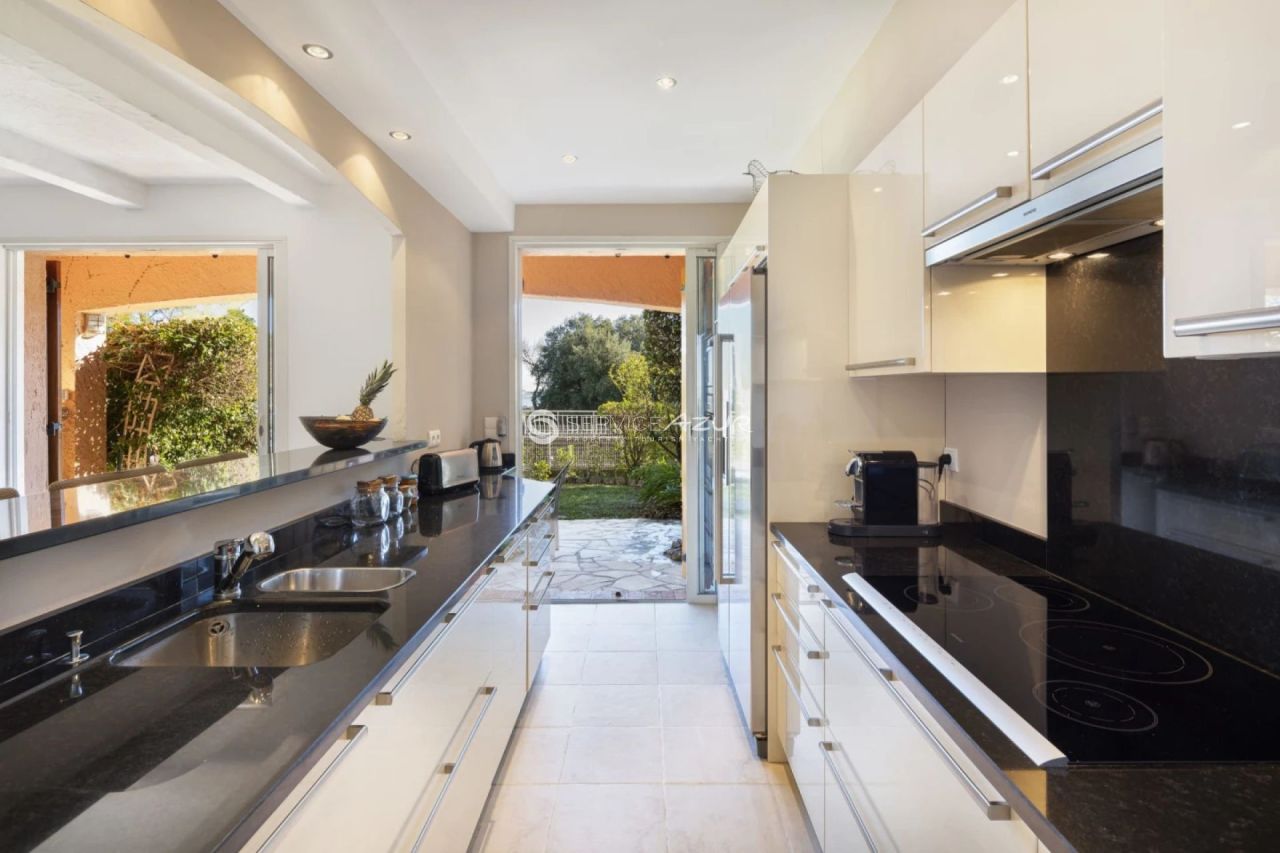 Вилла в Вильнёв-Лубе, Франция, 90 м² - фото 8