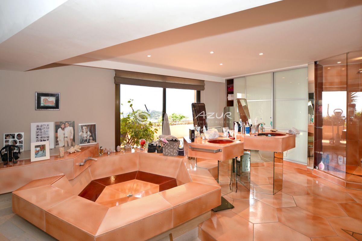 Апартаменты в Вильфранш-сюр-Мер, Франция, 250 м² - фото 8