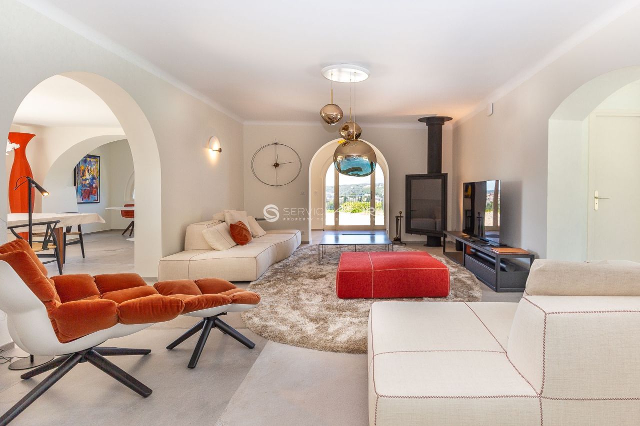 Вилла в Сен-Поль-де-Ванс, Франция, 350 м² - фото 8