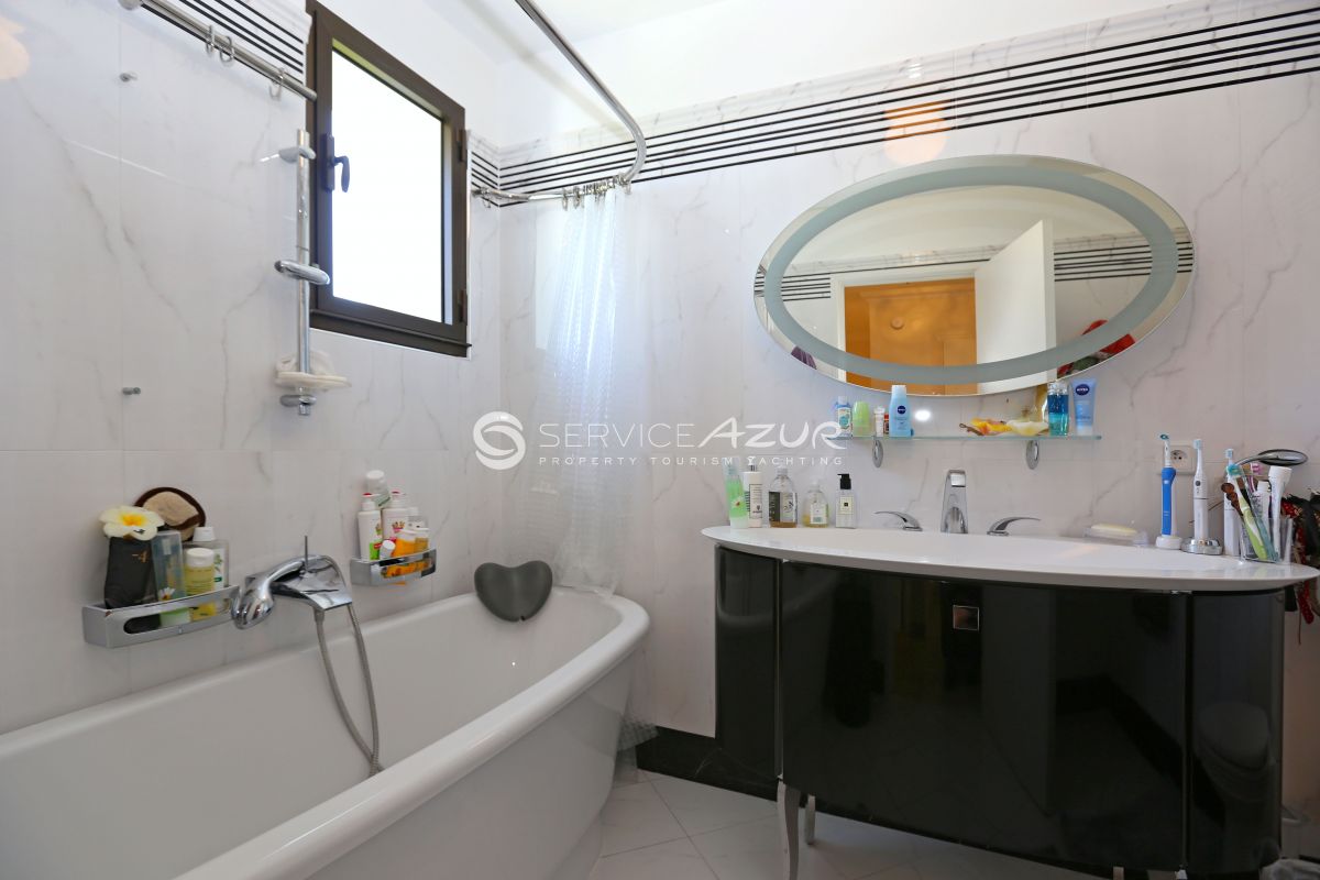 Вилла в Вильнёв-Лубе, Франция, 310 м² - фото 11