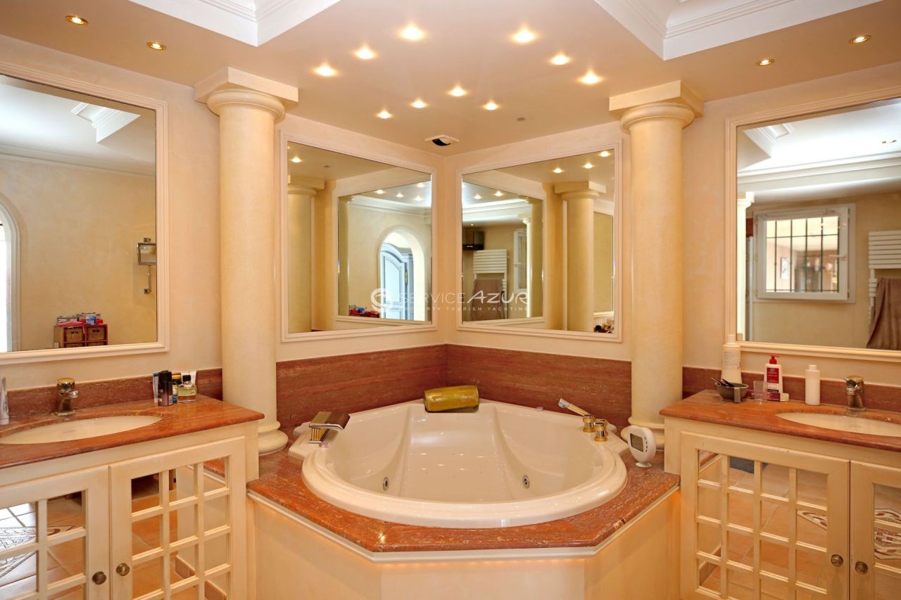 Вилла в Теуль-сюр-Мер, Франция, 500 м² - фото 11