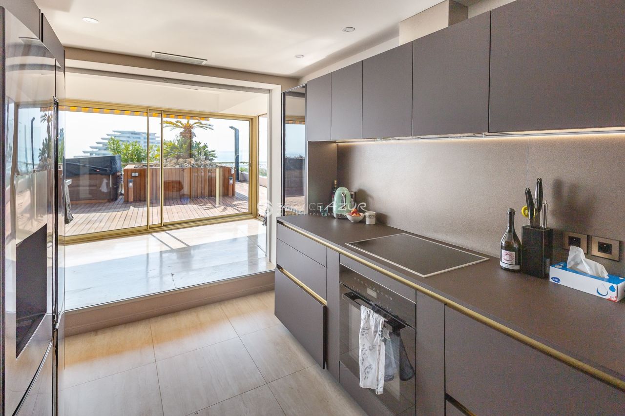 Апартаменты в Вильнёв-Лубе, Франция, 120 м² - фото 11