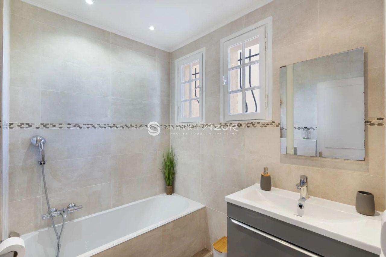 Вилла в Вильнёв-Лубе, Франция, 90 м² - фото 11