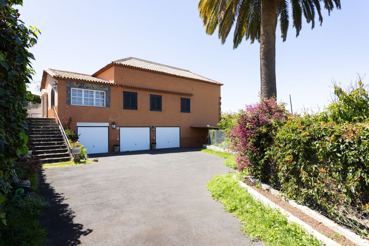 Дом в Пуэрто-де-ла-Крус, Испания, 277 м² - фото 18