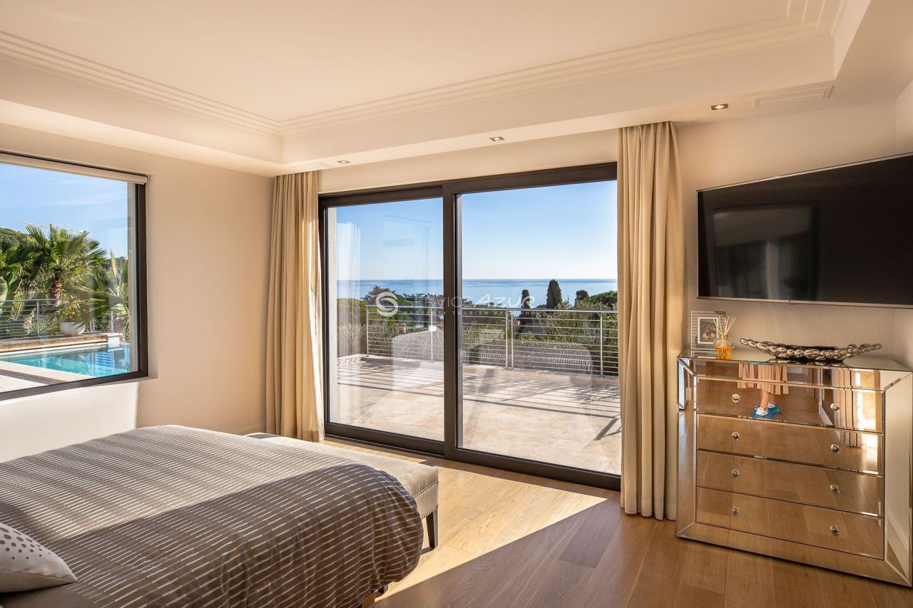 Вилла в Сен-Максиме, Франция, 325 м² - фото 12