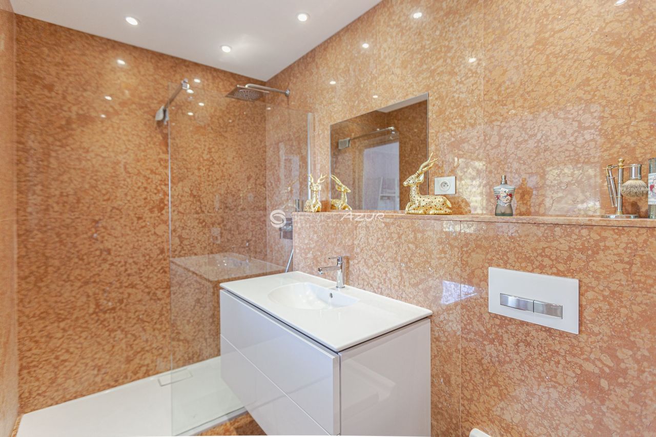 Вилла в Вильфранш-сюр-Мер, Франция, 216 м² - фото 16