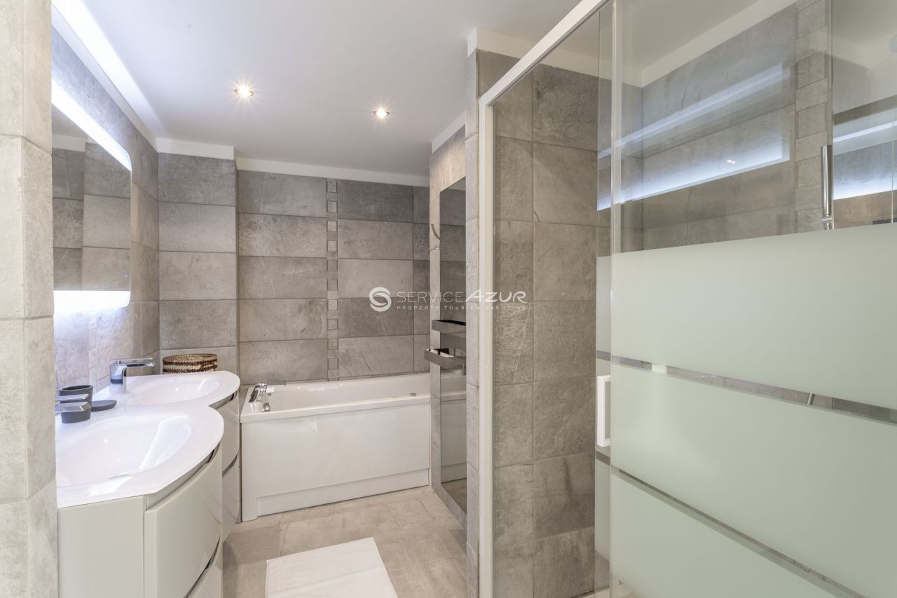 Вилла в Сен-Максиме, Франция, 330 м² - фото 16