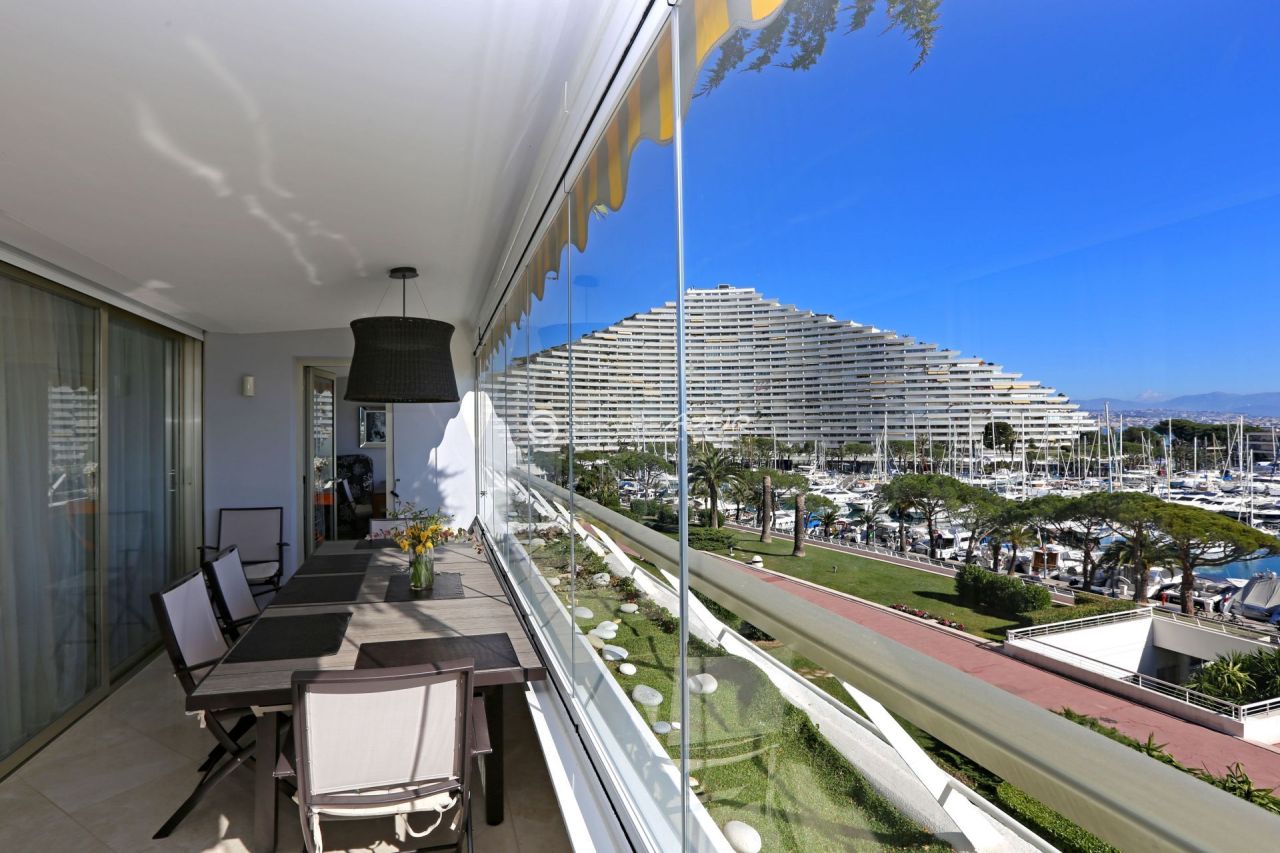 Апартаменты в Вильнёв-Лубе, Франция, 80 м² - фото 18