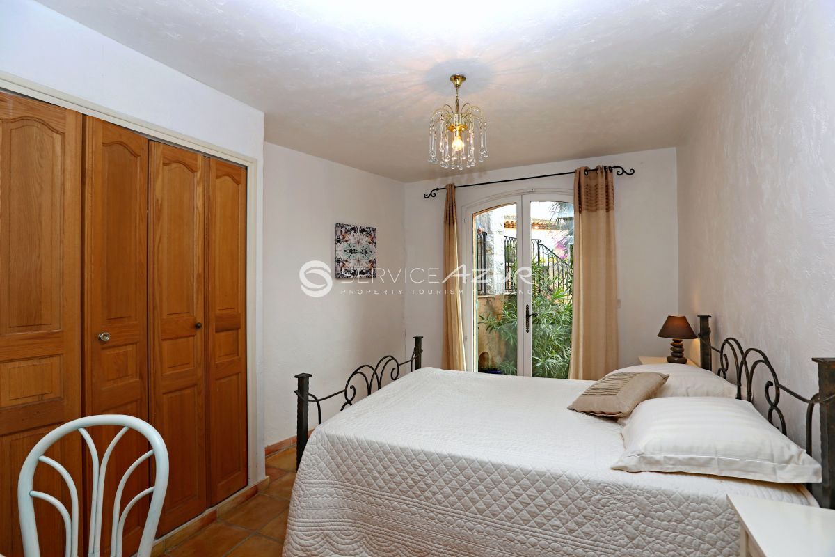 Вилла в Сен-Поль-де-Ванс, Франция, 350 м² - фото 18