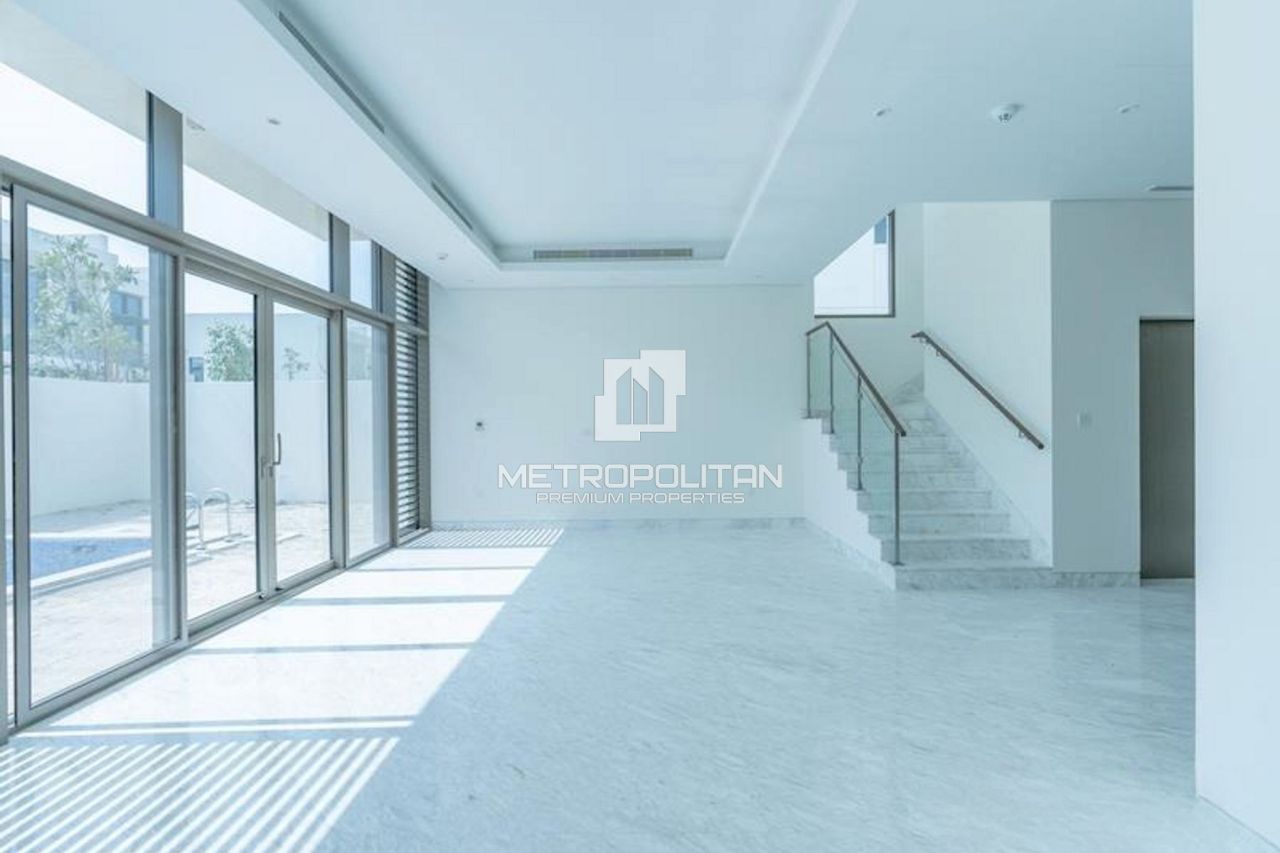 Вилла в Дубае, ОАЭ, 570 м² - фото 2