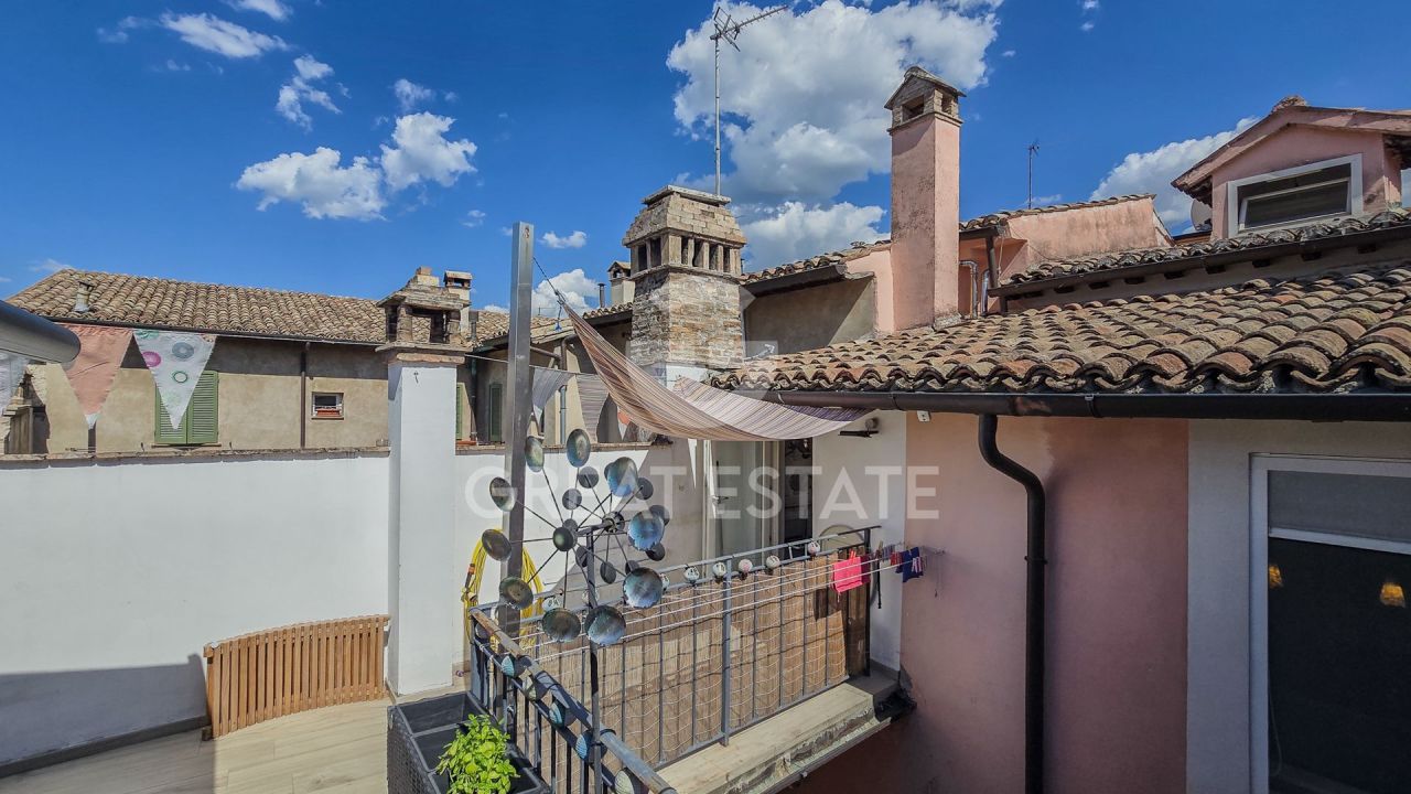 Апартаменты в Фолиньо, Италия, 117.8 м² - фото 2