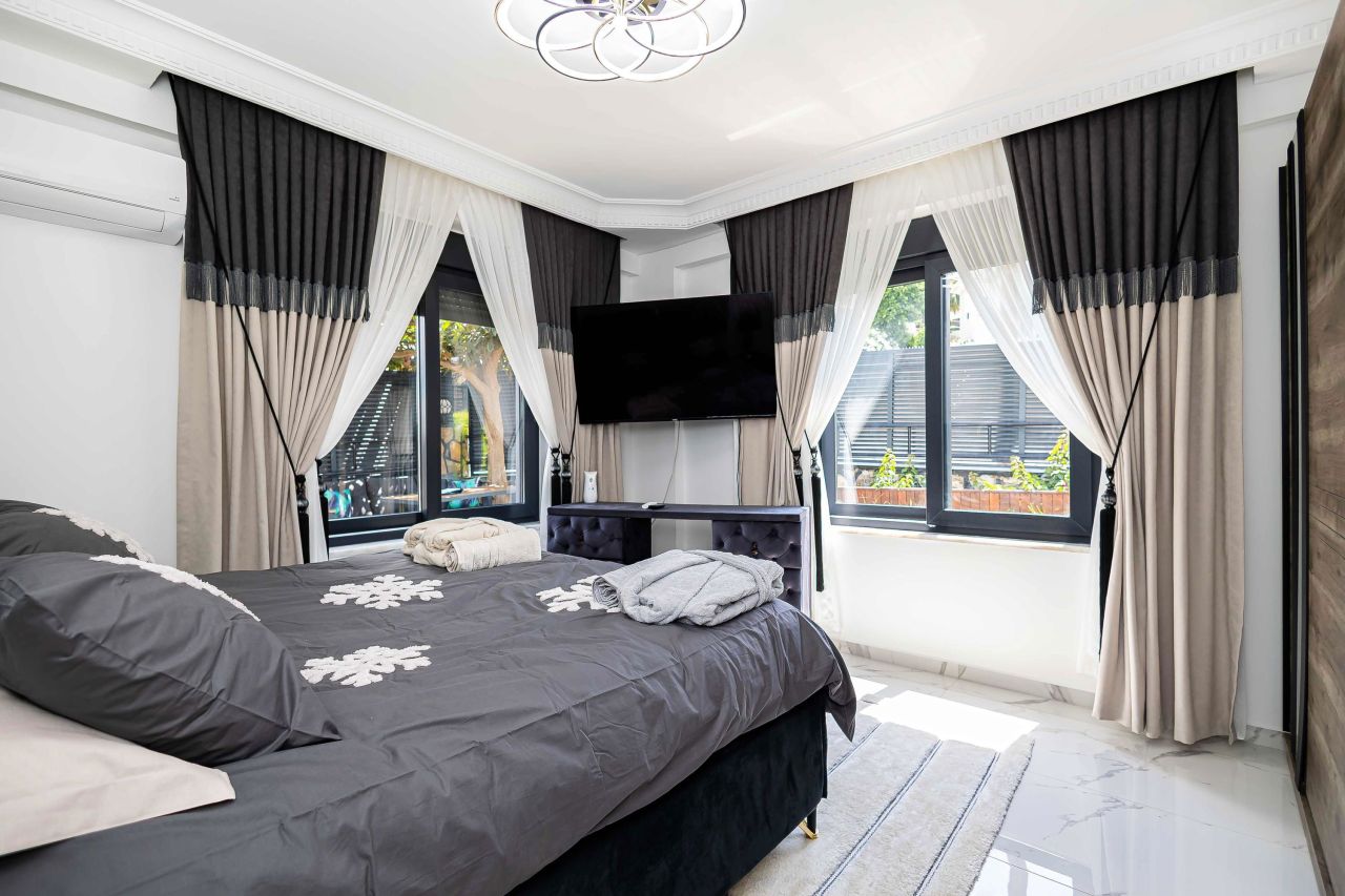 Вилла в Алании, Турция, 350 м² - фото 8